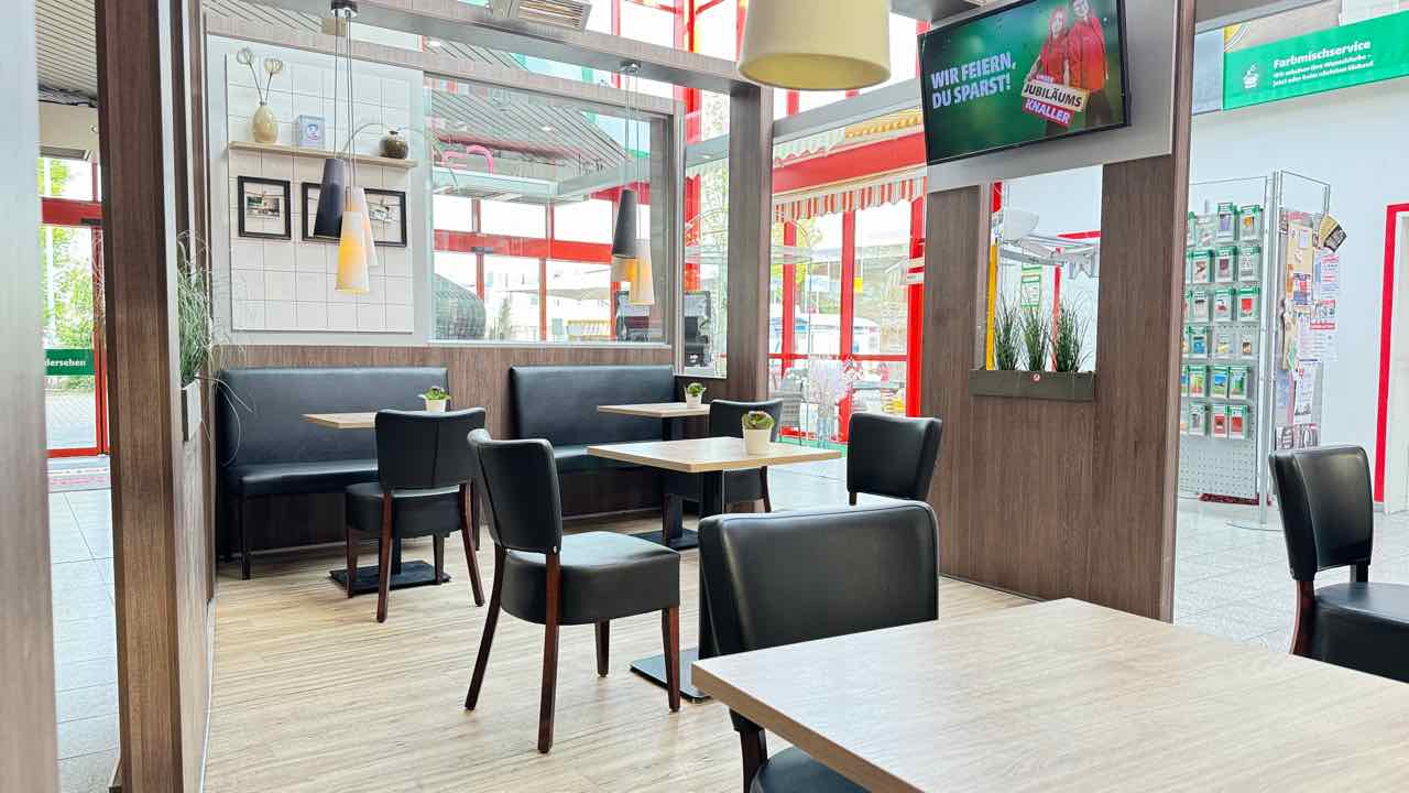 otto_baeckerei_standort_stadthagen_hagebau_03_sitzbereich